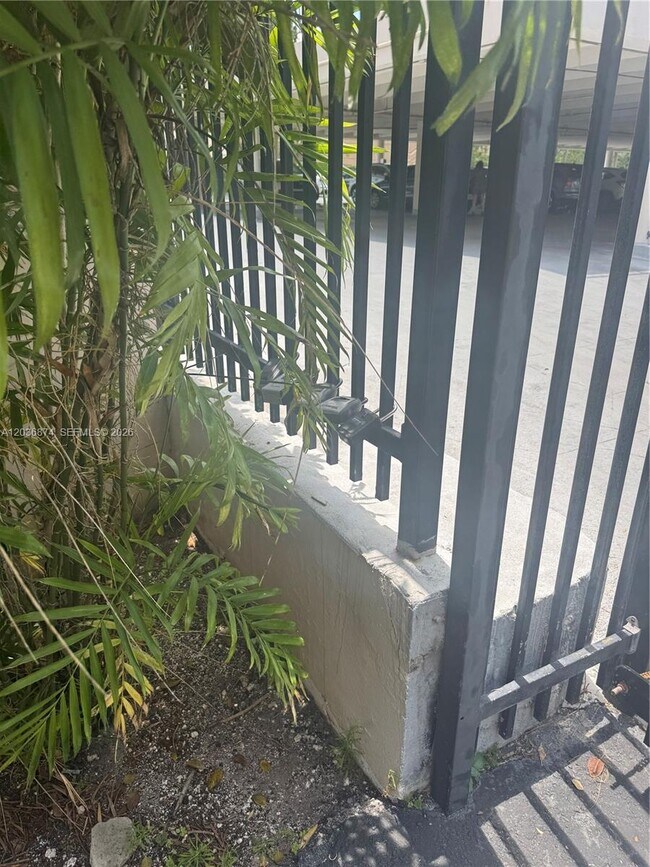 Photo - 1625 SE 10th Ave Unidad 804