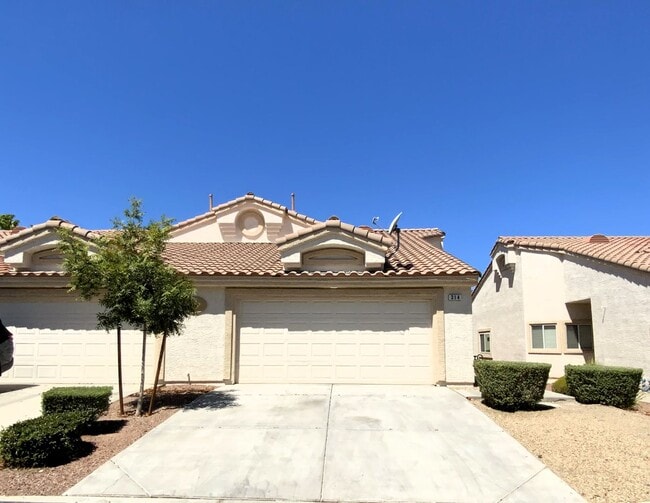Building Photo - Charming 2 Bed, 2 Bath Property Located in Henderson, NV Unit 314