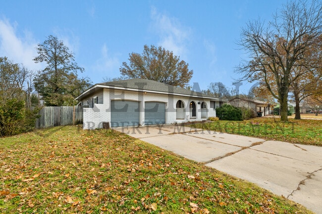 Photo - 512 Cindy St