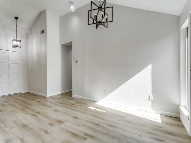 Photo - 1538 Summerwind Ln