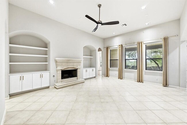 Photo - 1611 Rimstone Dr