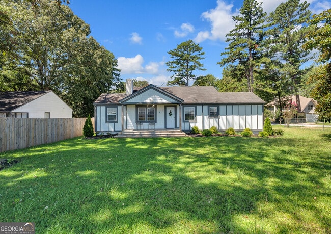 Building Photo - 3910 Clairmont Rd