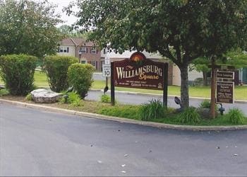 Signage - Williamsburg Square