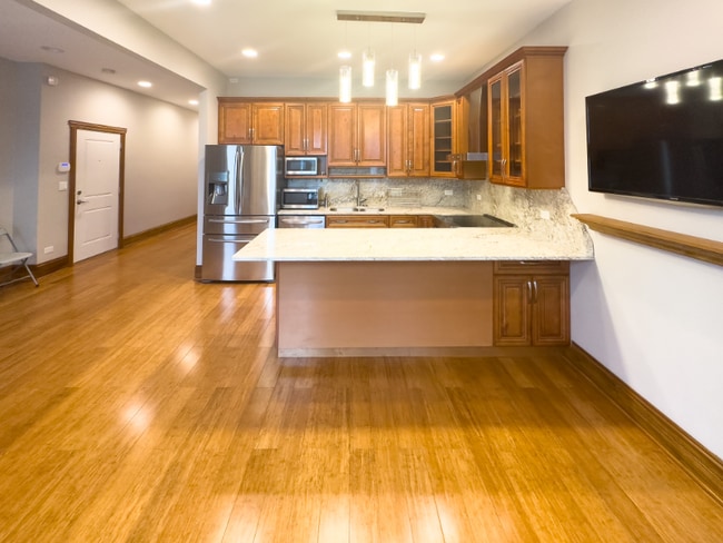 Photo - 3714 S Indiana Ave Unit 2