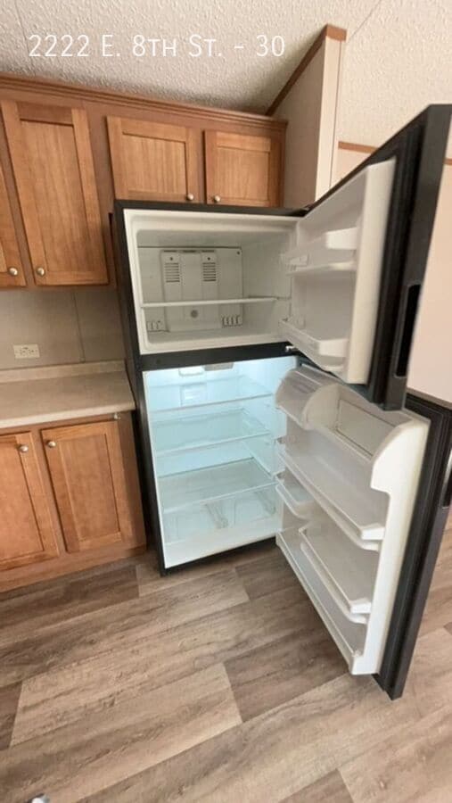 Photo - 2222 E 8th St