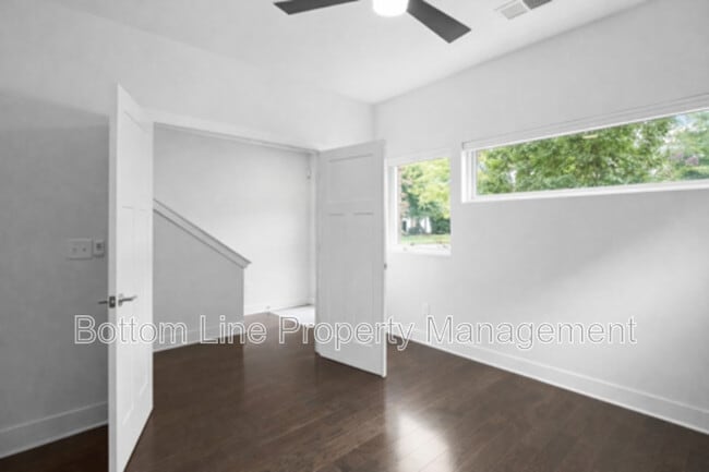 Photo - 118 W Poindexter Dr