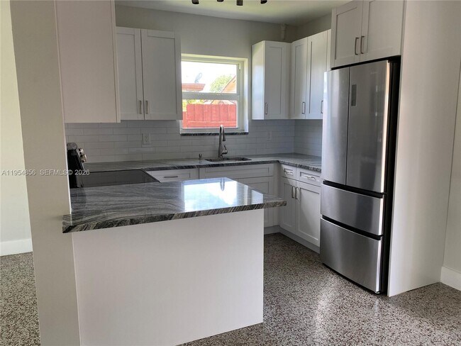 Photo - 9435 SW 39th St