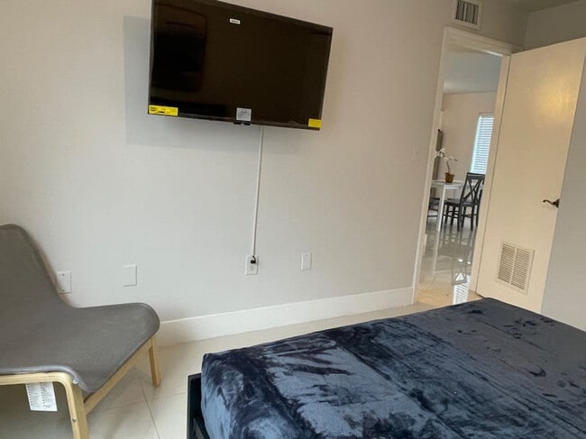 Photo - 1375 SW 6th St Unit ID1056519P