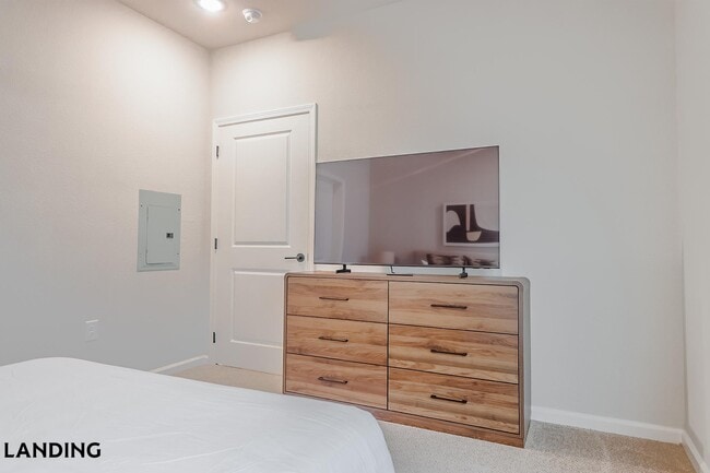 Photo - 1650 Harris Hill Rd Unidad 06-6205