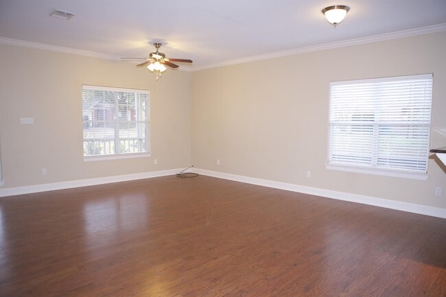Photo - 2594 Cheyenne Dr