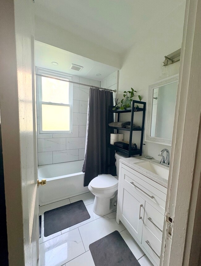 3453 Woodburn Ave Unit 2