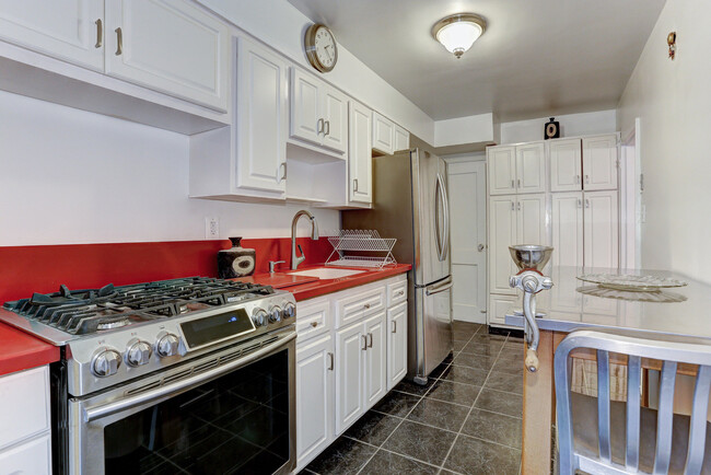 Photo - 1045 Cooks Ln Townhome