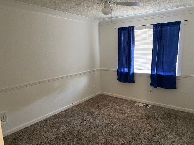 813 Grapeleaf Way