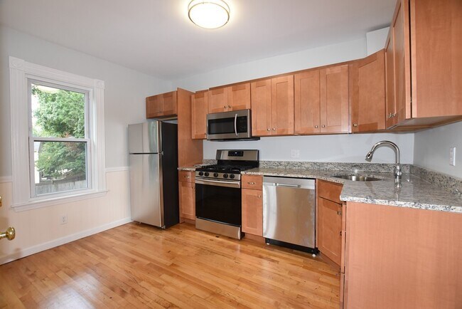 Photo - 111 Holt St
