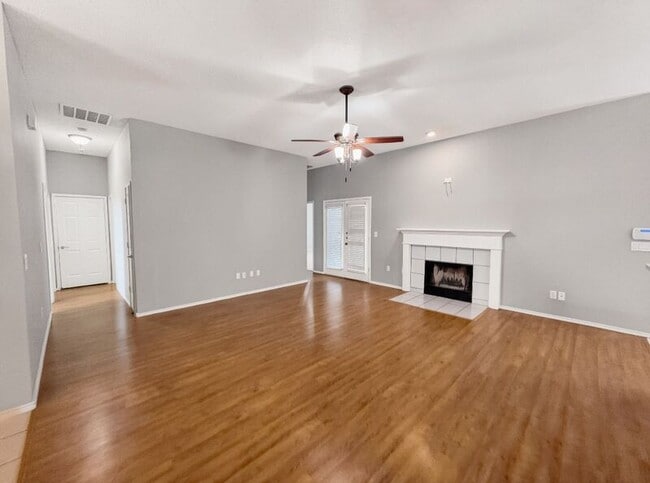 Photo - 7601 King Arthur Rd