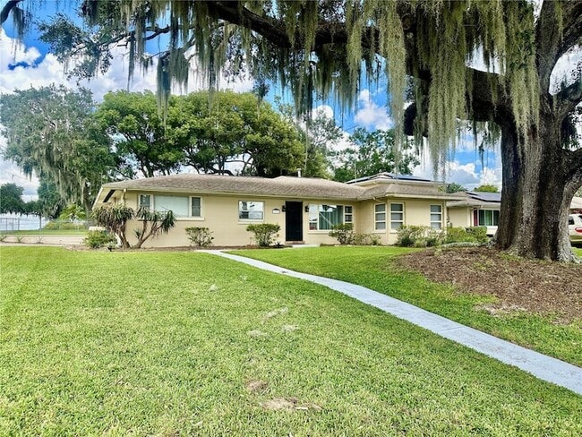 Photo - 1105 N Lake Otis Dr SE