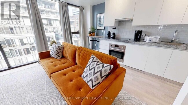 Photo - 629 King St W Unit 621