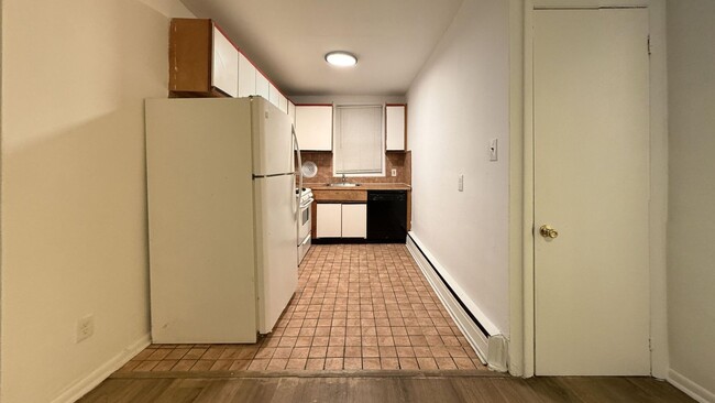 Photo - 7339 Claridge St Unit 1F