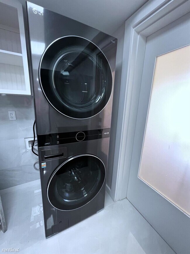 Photo - 2 br, 2 bath Condo - 1731 Presidential Way... Unidad Apt C203