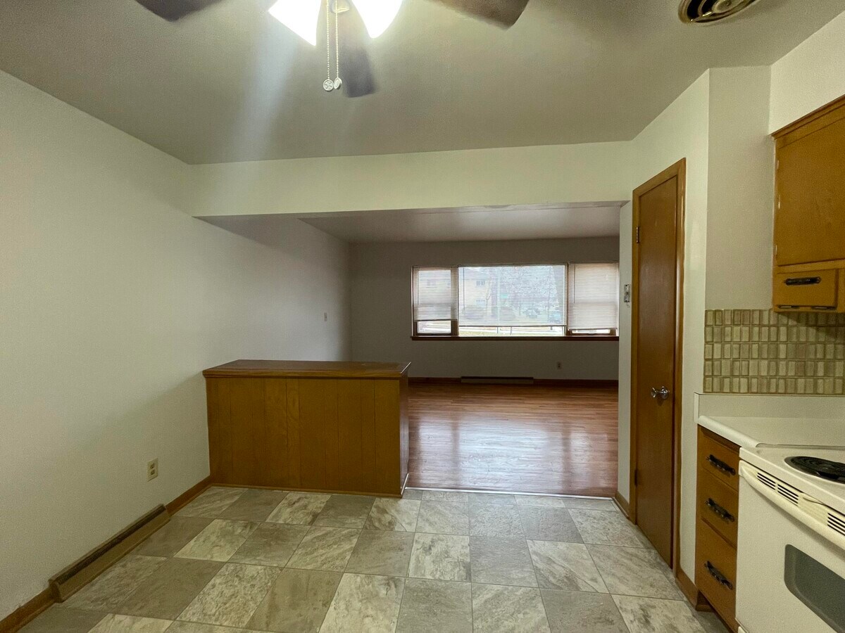 Photo - 8305 W Morgan Ave