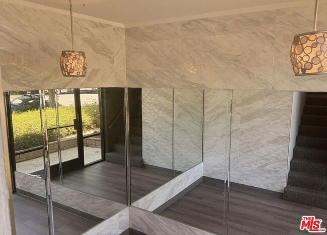 Photo - 13406 Moorpark St Unidad 102