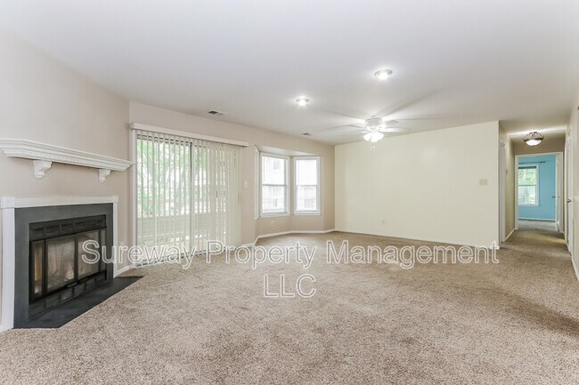 Photo - 108 Lowell Ct