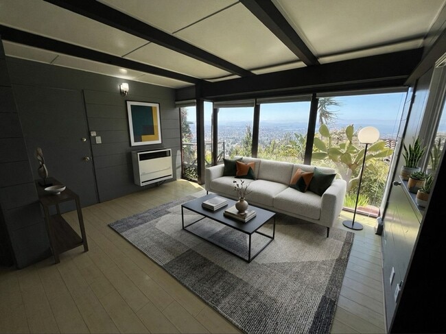 Building Photo - 330-332 Panoramic Way Unit 330 1/2