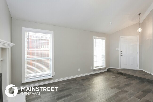 Photo - 1420 Paintbrush St