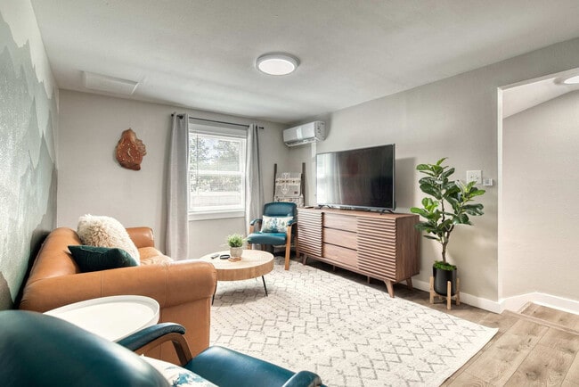 Photo - 2818 Rose Hill St Unidad ID1324060P