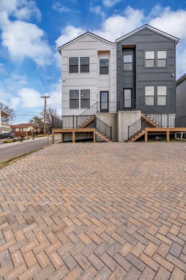 Photo - New build in West Nashville!