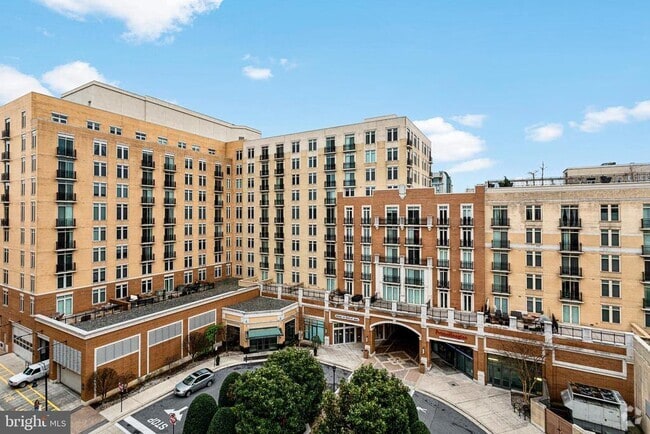 Building Photo - 155 Potomac Passage Unit 633 Rental