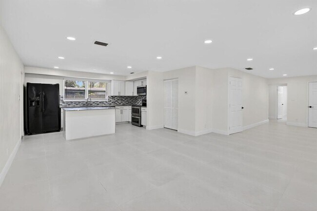 Photo - 2630 SW 49th Ct