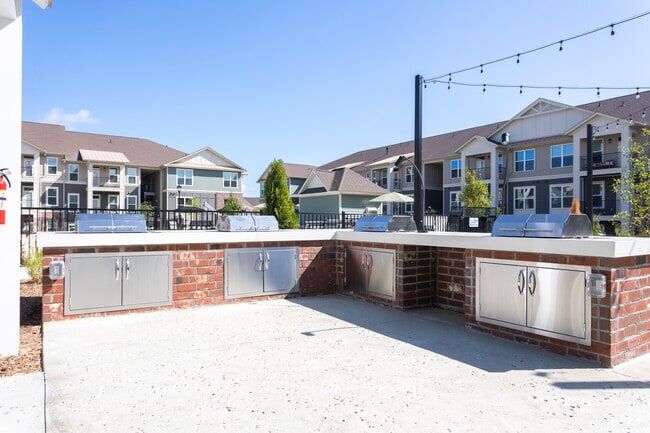 Grilling Area - Alta Harris Farms