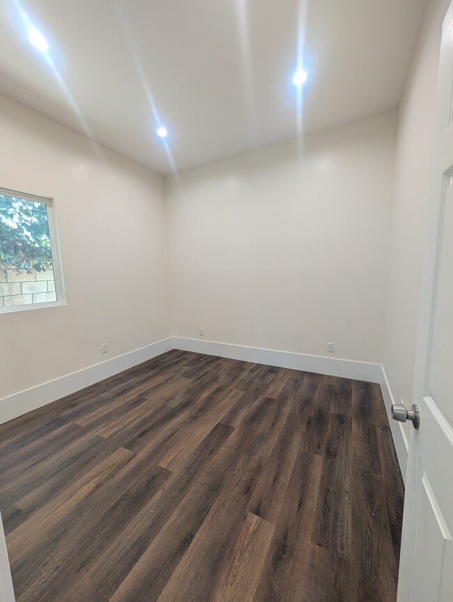 Photo - 1114 N Stone St Unit 1112