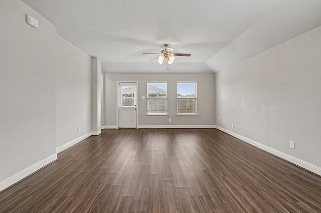 Photo - 1425 Waverley Dr