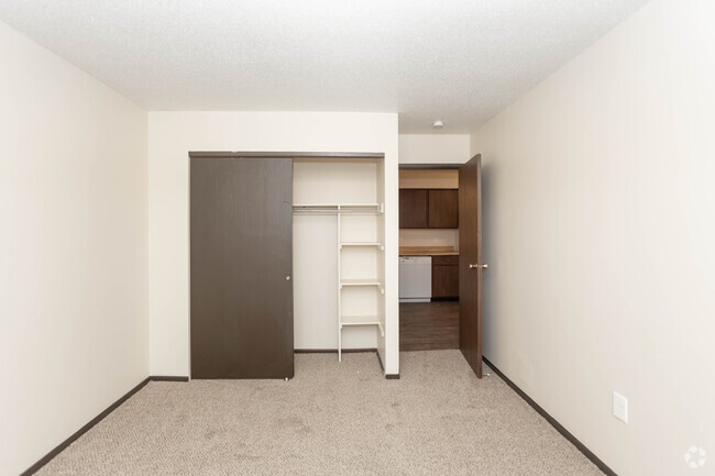 1BR, 1BA - 550SF