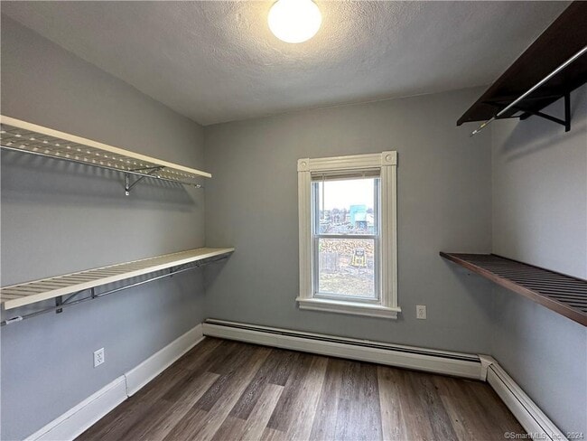 Photo - 12 Woodland St Unidad 2nd flr