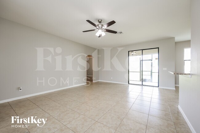 Photo - 2220 SW 3rd Ave