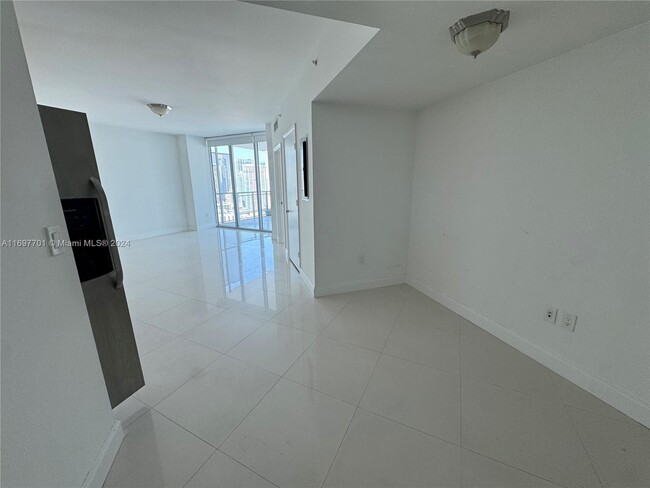 Photo - 350 S Miami Ave Condominio Unidad 3309