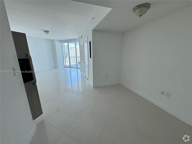 Building Photo - 350 S Miami Ave Unit 3309 Rental