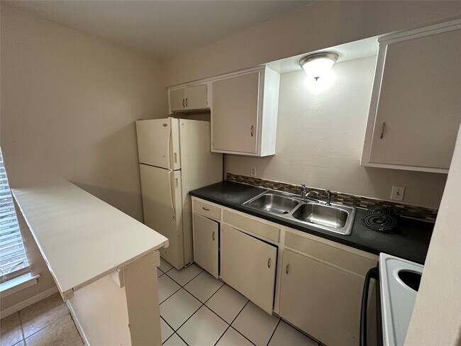 Photo - 710 Colquitt St Unit 07