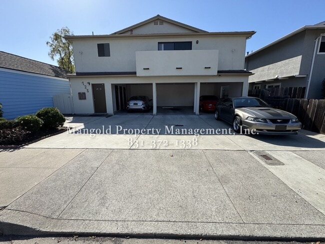 Building Photo - 728oce Unit 3