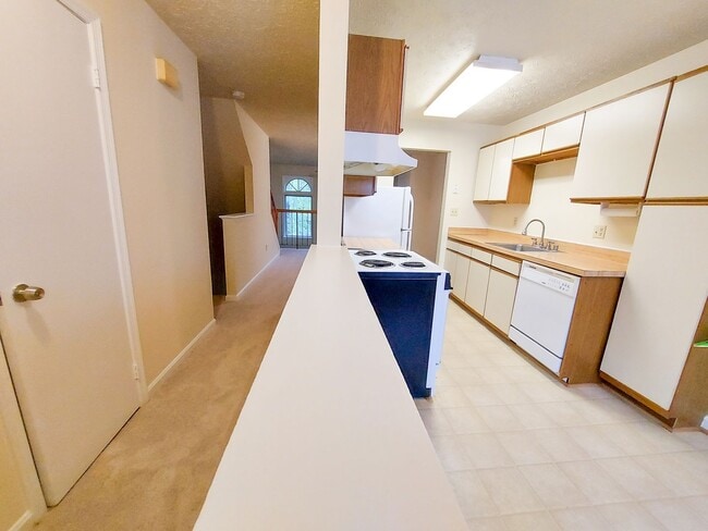 Photo - Beautiful 2BR 2BA Townhouse in Germantown ...
