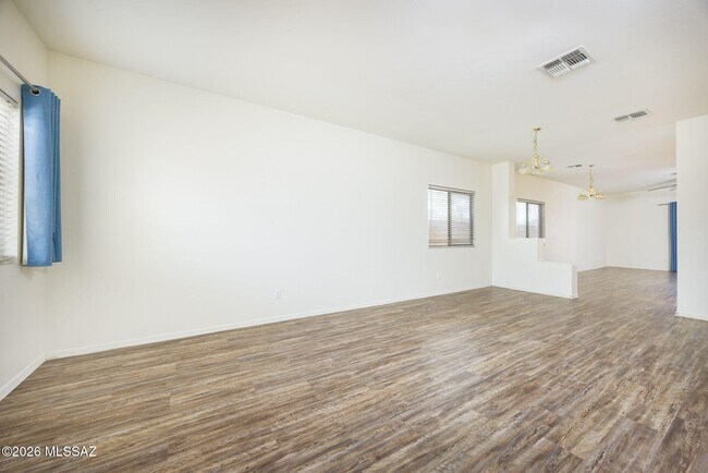 Photo - 8403 N Coyote View Ct