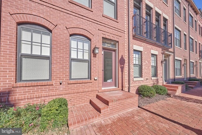 Building Photo - 256 Bluemont Branch Terrace SE