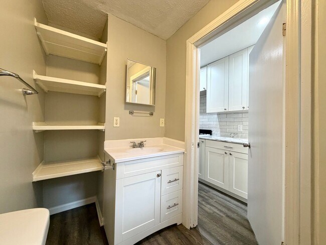 Photo - 615 Prospect Ave NE Unit 1