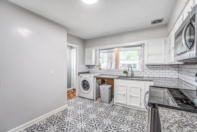 449 Green Acres Rd