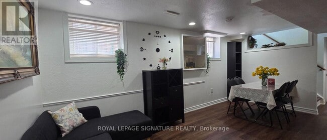Photo - 3692 Ellengale Dr