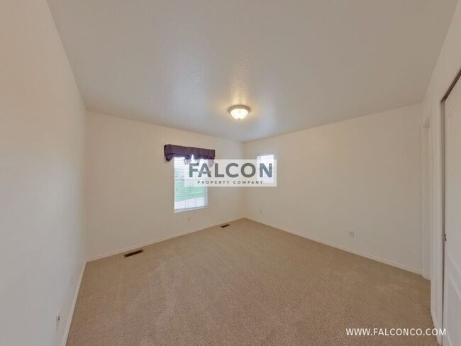 Photo - 6627 Silverwind Cir