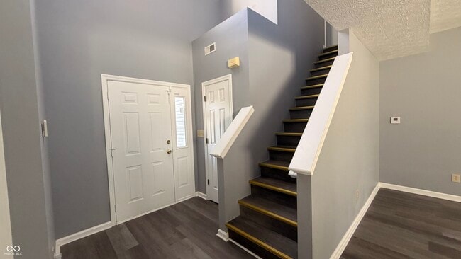 Photo - 6015 Lakeside Manor Ave
